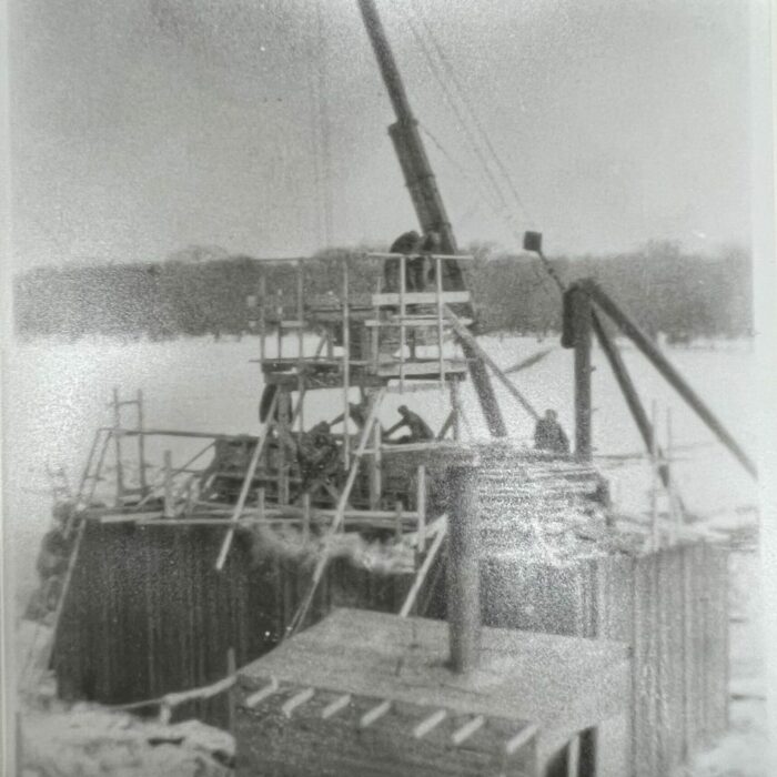 Lift Bridge Construction, Date Unknown, Selkirk Museum Collection Black and white photo of bridge construction