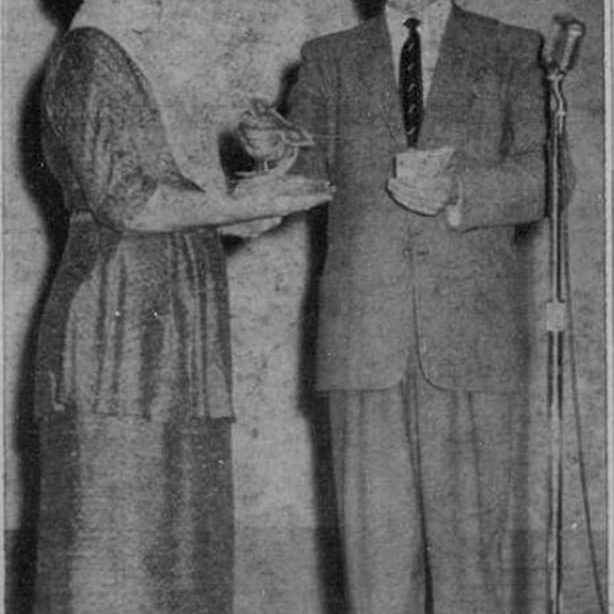 Receives Foto Nite Offer, January 3 1957, Selkirk Enterprise Newspaper article of Foto-Nite winner