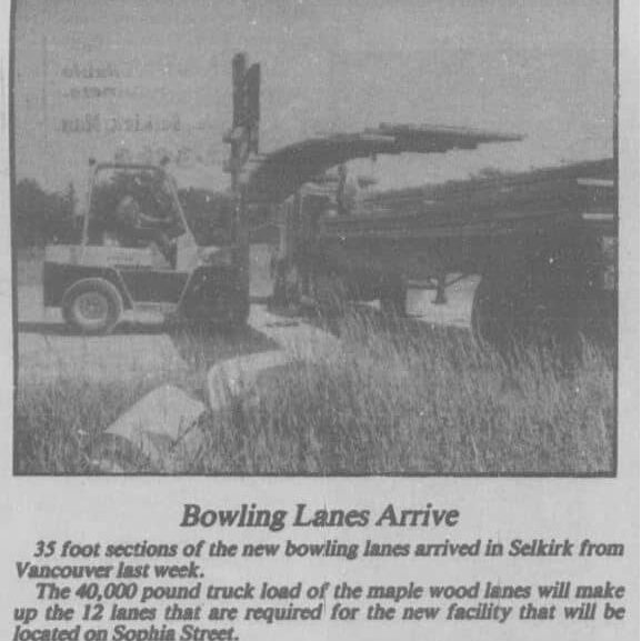 Bowling Lanes Arrive, 1987 , Selkirk Journal Newspaper article for bowling lanes arriving in Selkirk