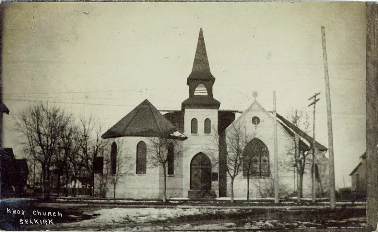 Knox Presbyterian Church a few years after being built
