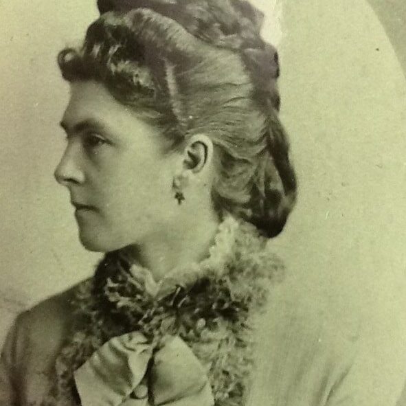 Side profile headshot of Lady Dufferin