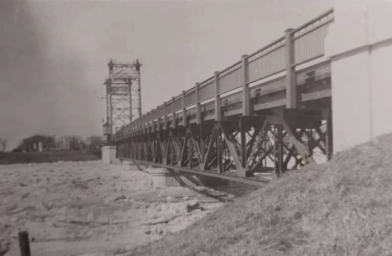 Selkirk Lift Bridge, 1947, Selkirk Museum Collection