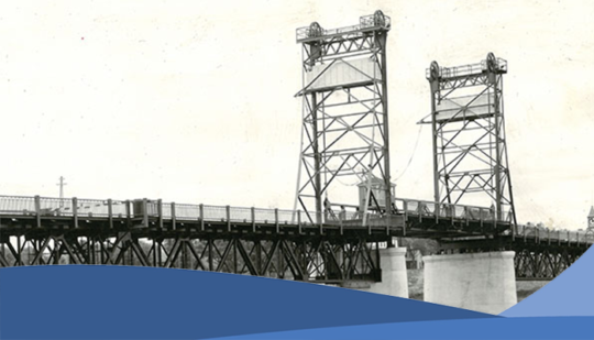 Photo shows the historic Selkirk bridge. Also known as the "Blue Bridge". The bridge connects Selkirk and East Selkirk