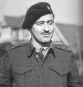 Headshot of William (Bill) Little in his military uniform.