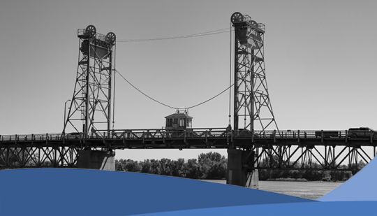 Landmarks of Selkirk Feature Image Feature banner photo of the Selkirk lift bridge
