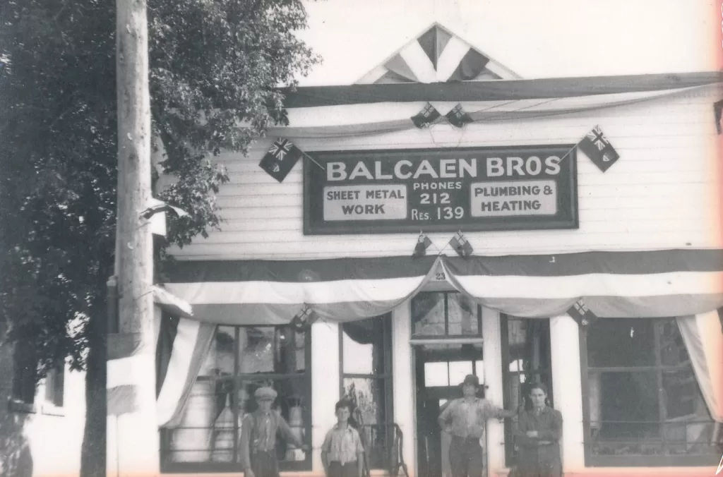 Black and white picture of the front of Balcaen Bro's sheet metal work shop