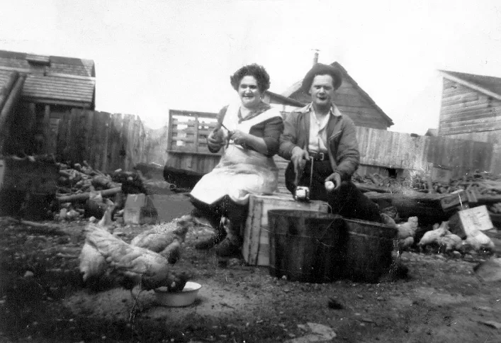 Freda and Harry Rifkin Peel Potatoes, 1930s, The Berk Family of Troskunai