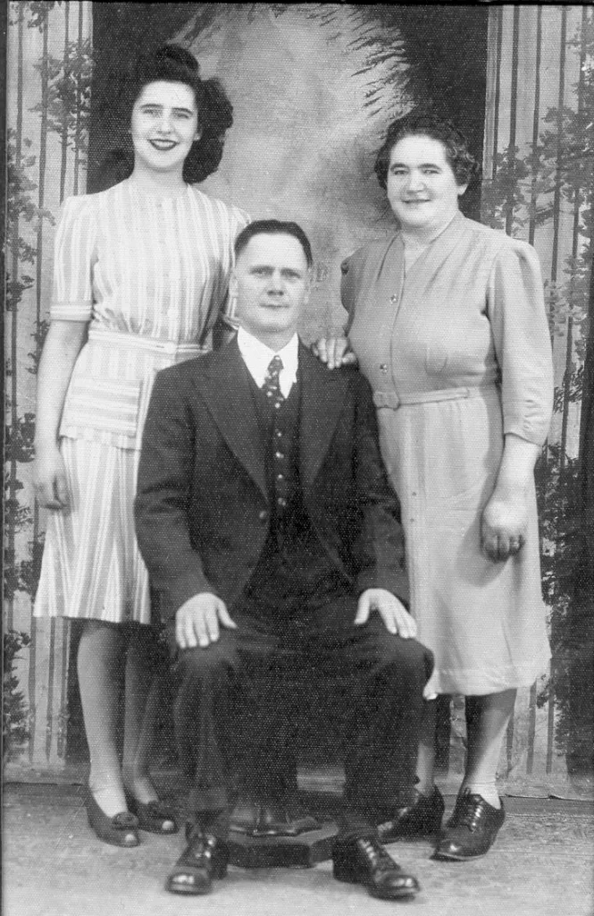 Rose Rifkin, Harry Rifkin, and Freda Rifkin, 1939