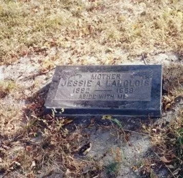 Gravestone of Jessie-A. Langois