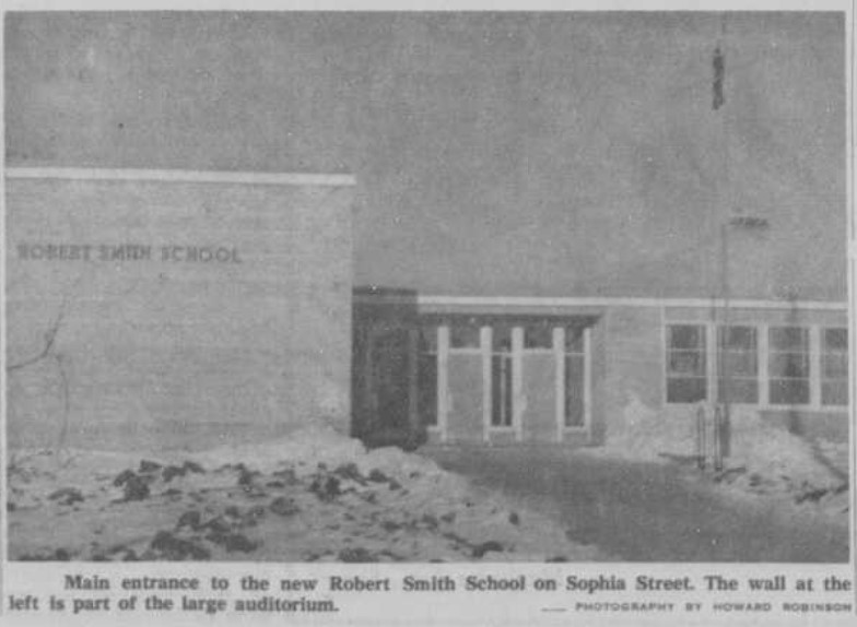 Black and white image of the front of Robert Smith School