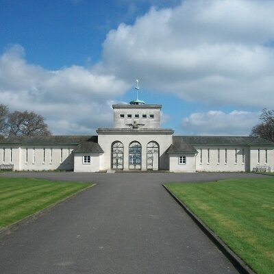 Runnymede Memorial, Englefield Green, United Kingdom, Date Unknown, Government of Canada Colour photo of a large rectangular building with a long concrete walking path leading up to it